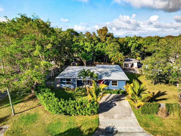 Luxurious Ranch Style Home Near Las Olas - Fort Lauderdale Getaway